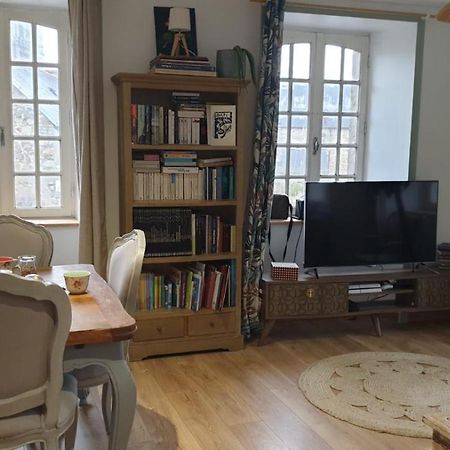 Appartement Au Centre De Pleubian Luaran gambar